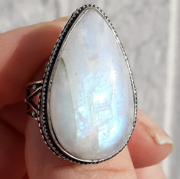 New Rainbow Moonstone Antique Design 925 Silver Ring. - Picture 1 of 8